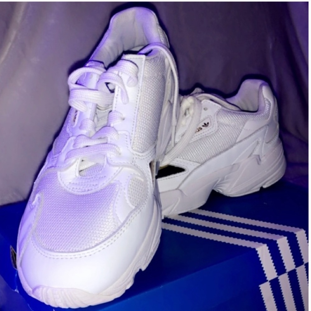 Adidas Falcon Women